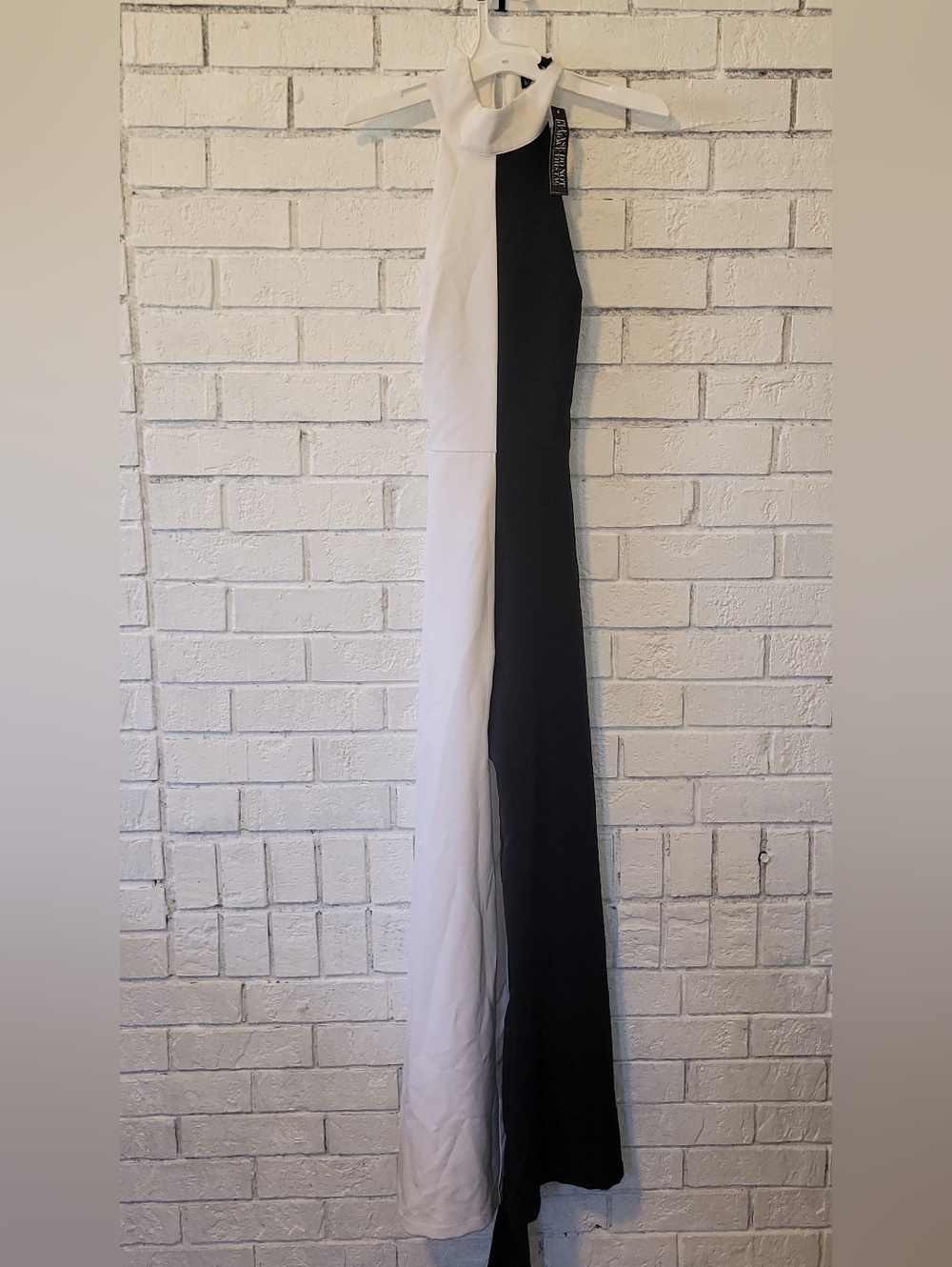 NY&C Black & White Colorblock Halter Jumpsuit - Size Small - NWT - Picture 2 of 7